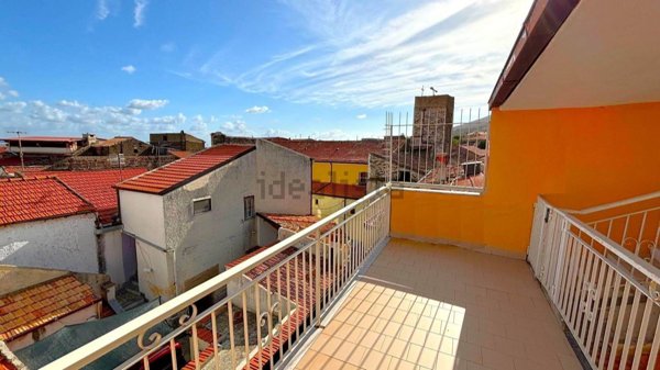 casa semindipendente in vendita a Falciano del Massico