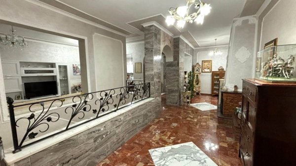 casa indipendente in vendita a Falciano del Massico