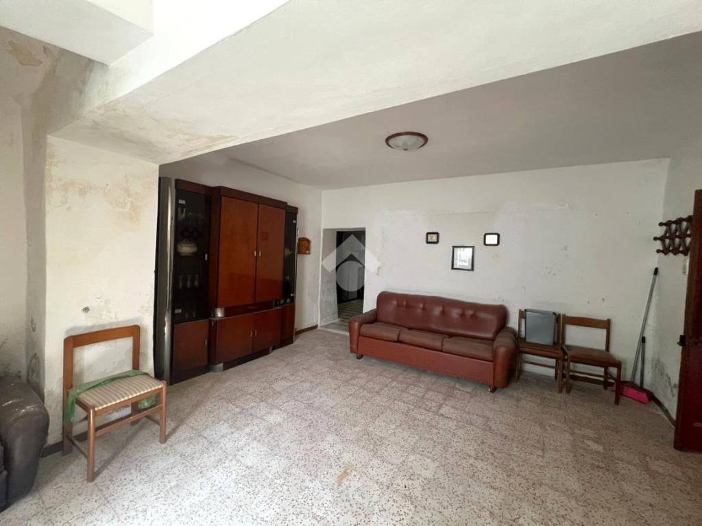 casa indipendente in vendita a Falciano del Massico