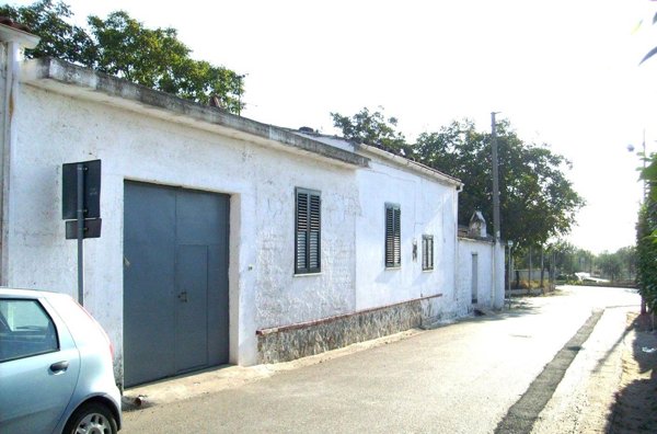 casa indipendente in vendita a Falciano del Massico