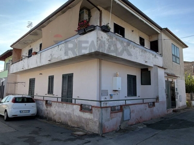 appartamento in vendita a Falciano del Massico