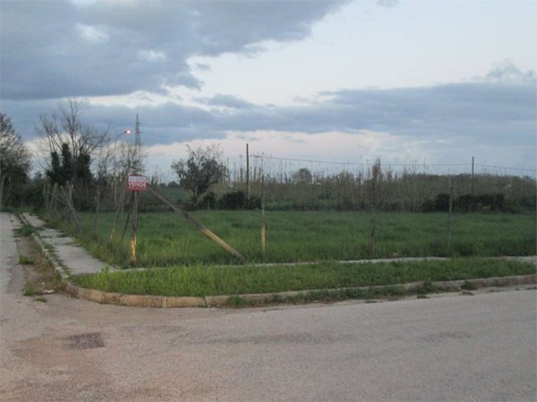 terreno edificabile in vendita a Falciano del Massico