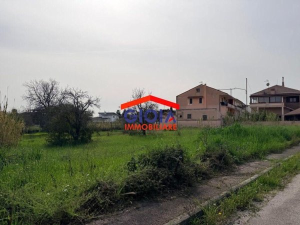 casa indipendente in vendita a Falciano del Massico