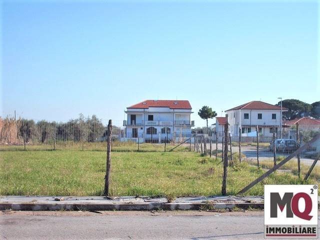 terreno edificabile in vendita a Falciano del Massico