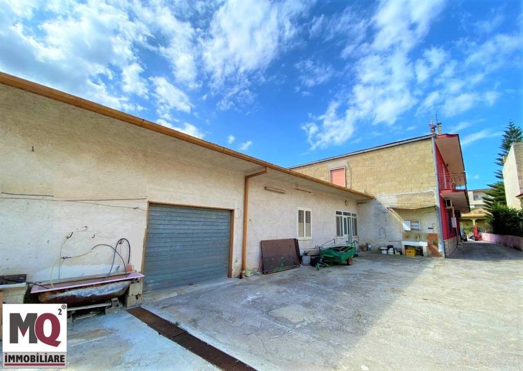 appartamento in vendita a Falciano del Massico