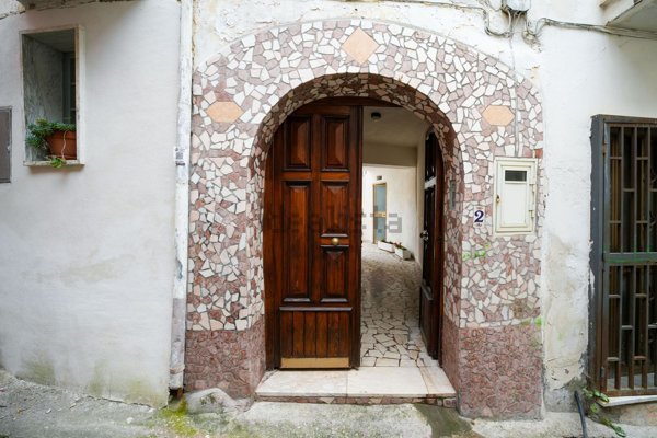casa indipendente in vendita a Falciano del Massico