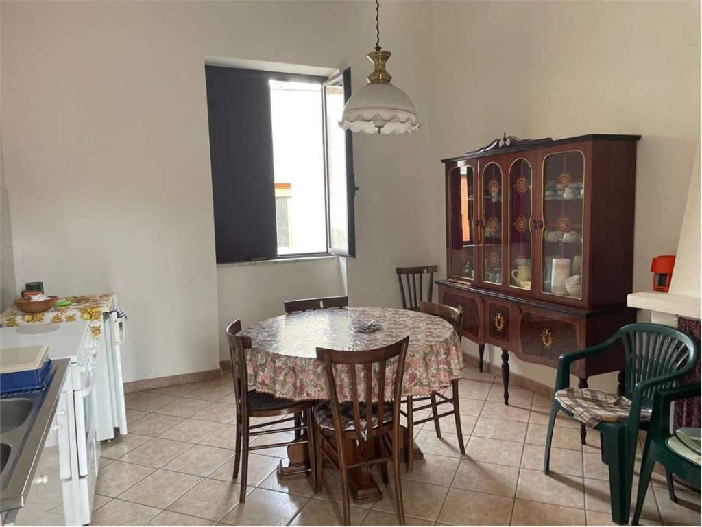 casa indipendente in vendita a Falciano del Massico