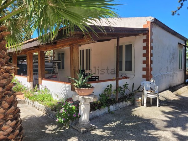casa indipendente in vendita a Cellole