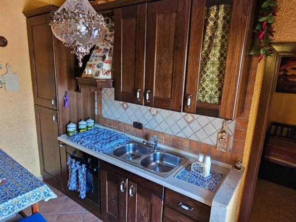 casa indipendente in vendita a Cellole in zona Baia Felice
