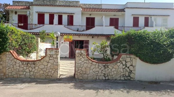casa indipendente in vendita a Cellole in zona Baia Felice
