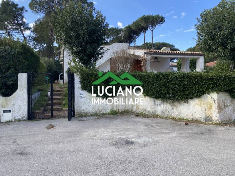 casa indipendente in vendita a Cellole