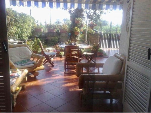 casa indipendente in vendita a Cellole