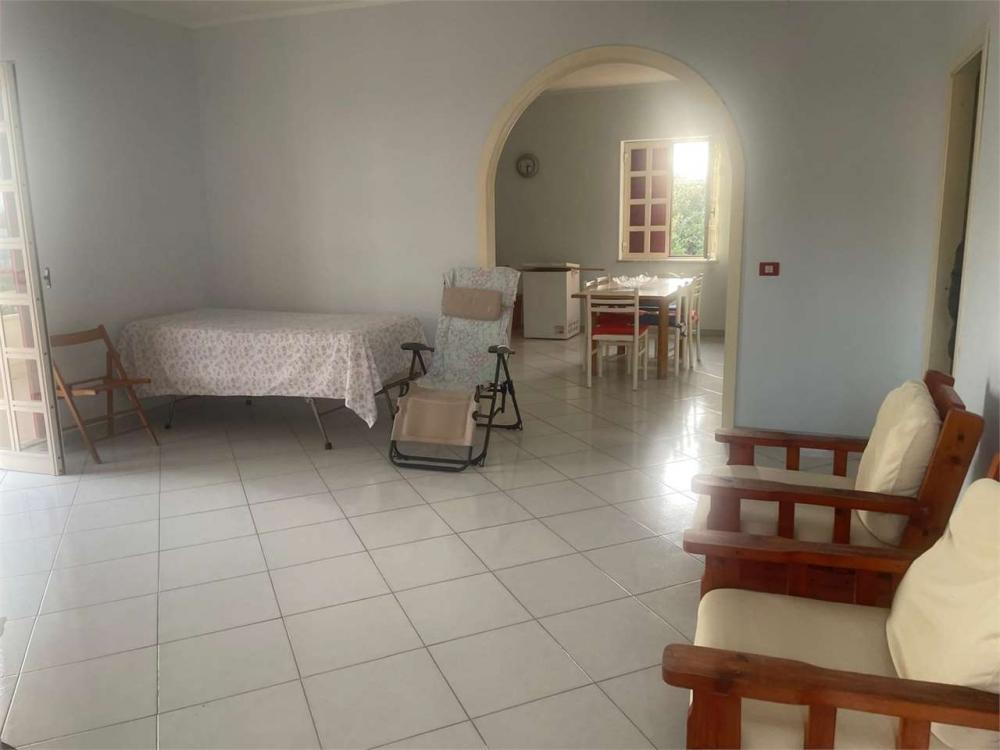 casa indipendente in vendita a Cellole in zona Baia Felice