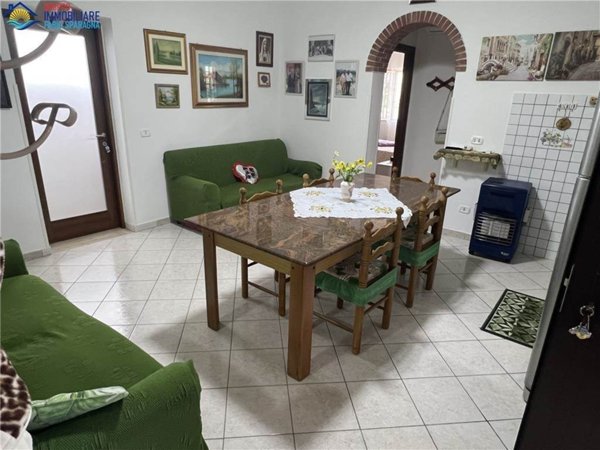 casa indipendente in vendita a Cellole