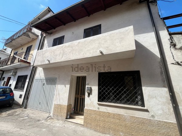 casa indipendente in vendita a Cellole