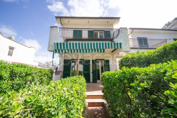 casa indipendente in vendita a Cellole