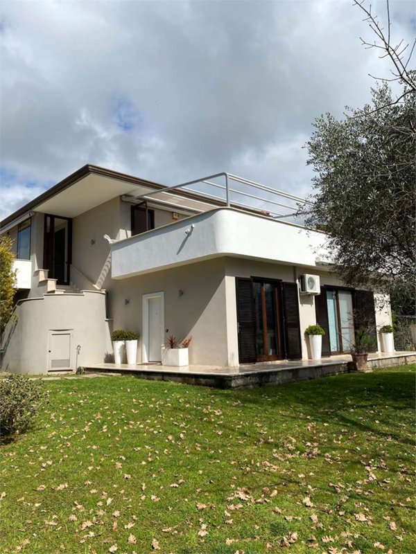 ufficio in vendita a Cellole