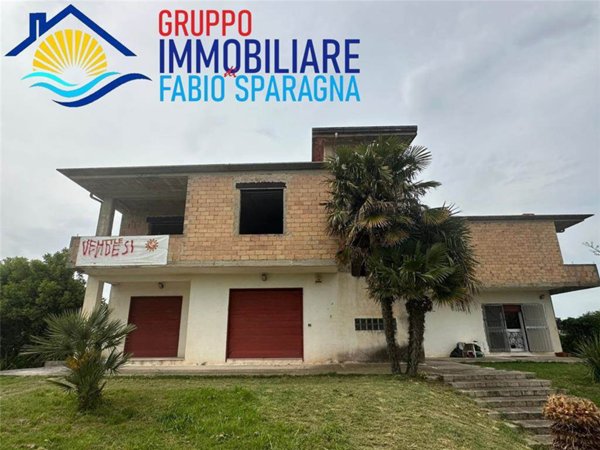 casa indipendente in vendita a Cellole