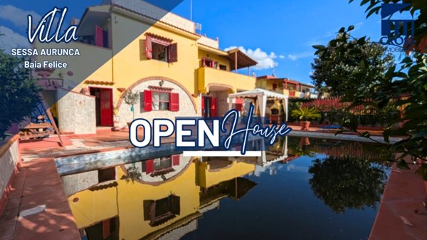 casa indipendente in vendita a Cellole in zona Baia Felice