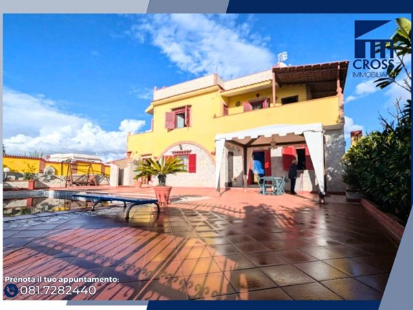 casa indipendente in vendita a Cellole in zona Baia Felice