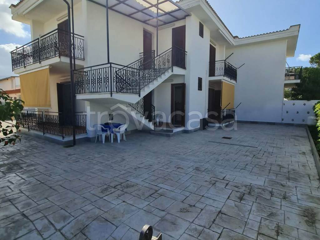 casa indipendente in vendita a Cellole