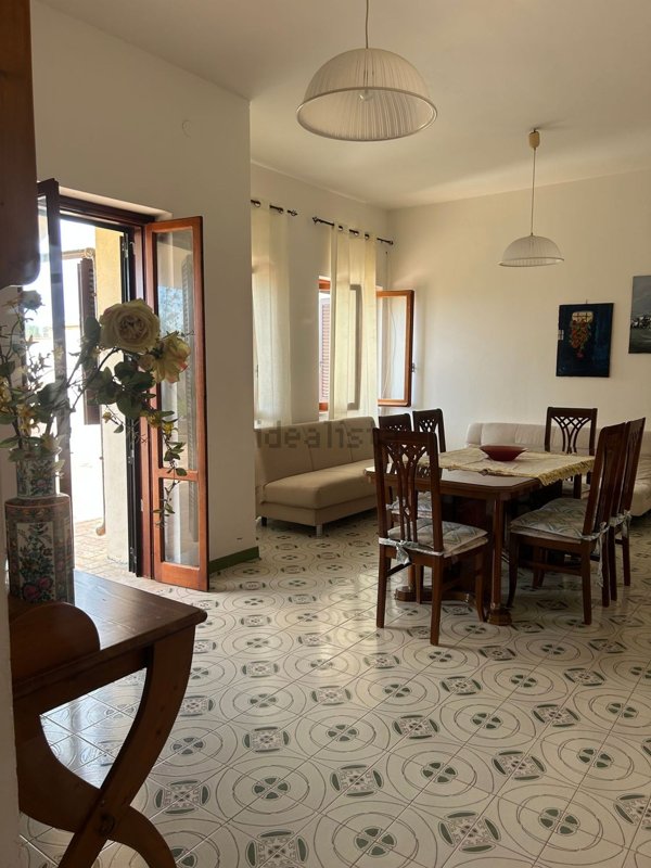 casa indipendente in vendita a Cellole