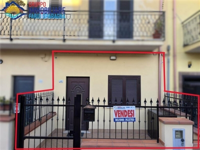 casa indipendente in vendita a Cellole