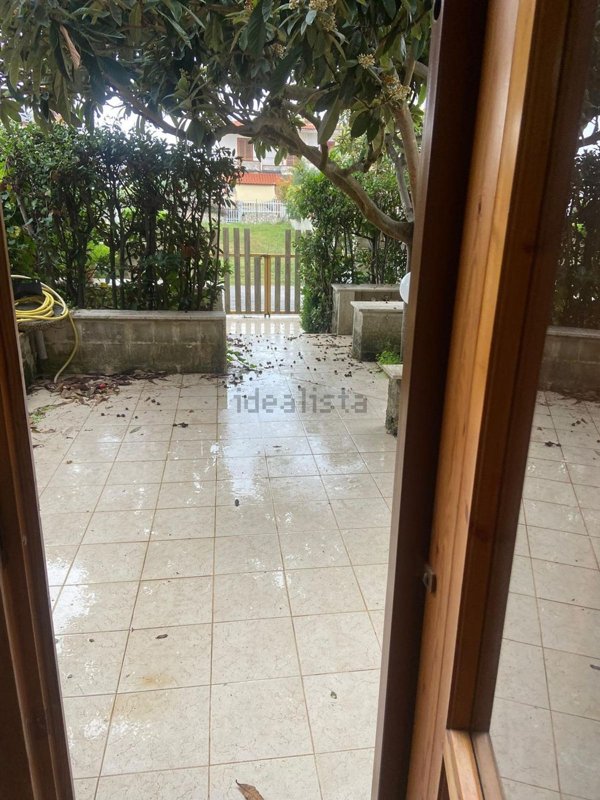 casa indipendente in vendita a Cellole in zona Baia Felice