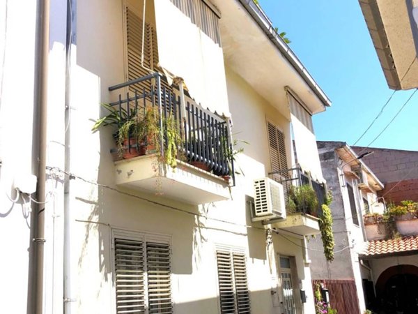 casa indipendente in vendita a Cellole