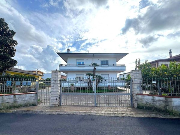 appartamento in vendita a Cellole