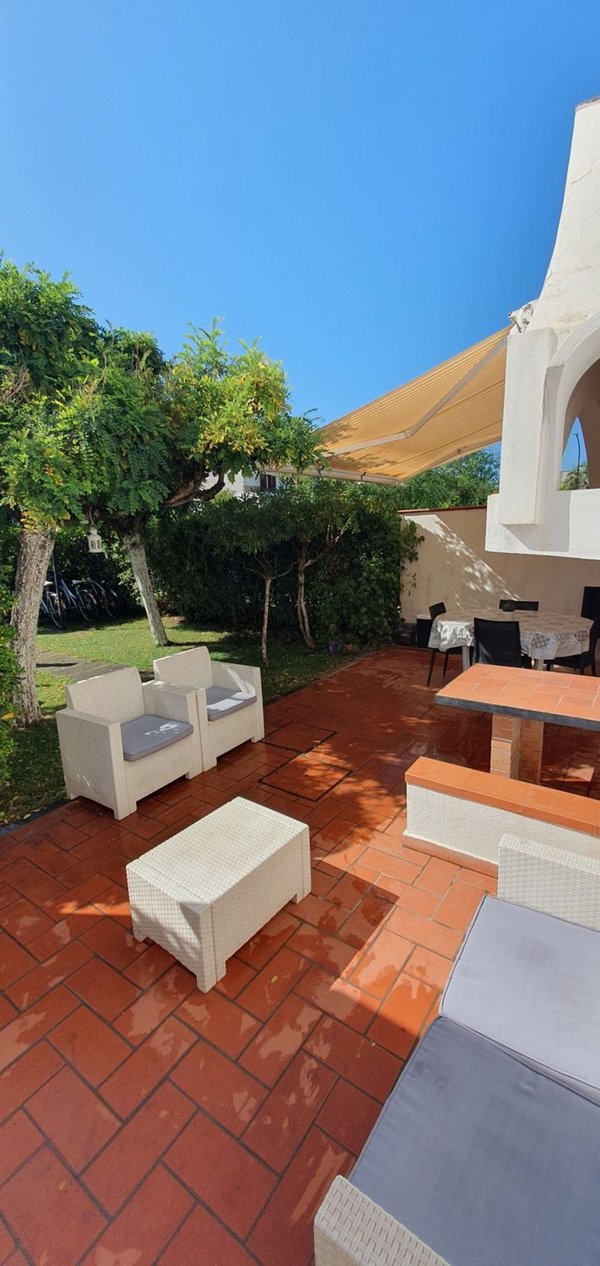 casa indipendente in vendita a Cellole