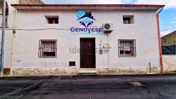 casa indipendente in vendita a Cellole