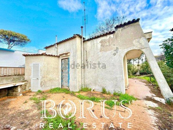 casa indipendente in vendita a Cellole