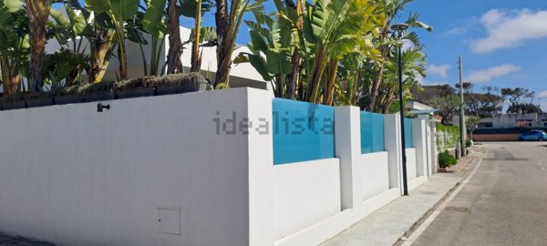 casa indipendente in vendita a Cellole