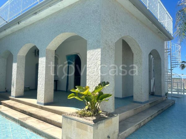 casa indipendente in vendita a Cellole