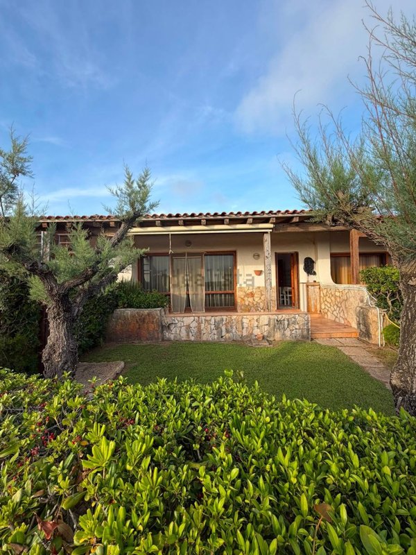 casa indipendente in vendita a Cellole