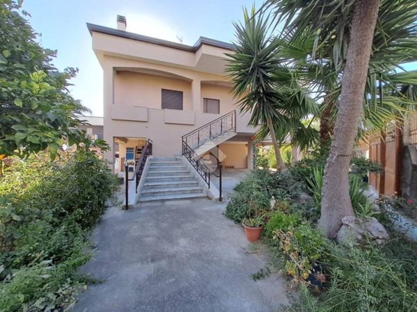 casa indipendente in vendita a Casapesenna