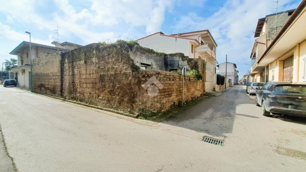 casa indipendente in vendita a Casapesenna