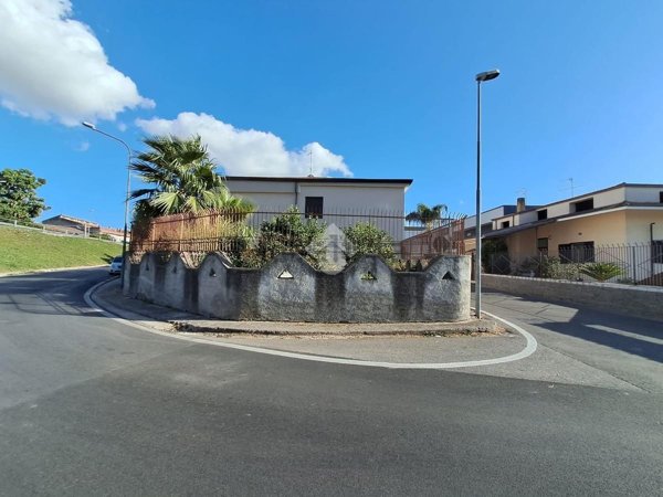 casa indipendente in vendita a Casapesenna