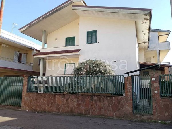 casa indipendente in vendita a Casapesenna