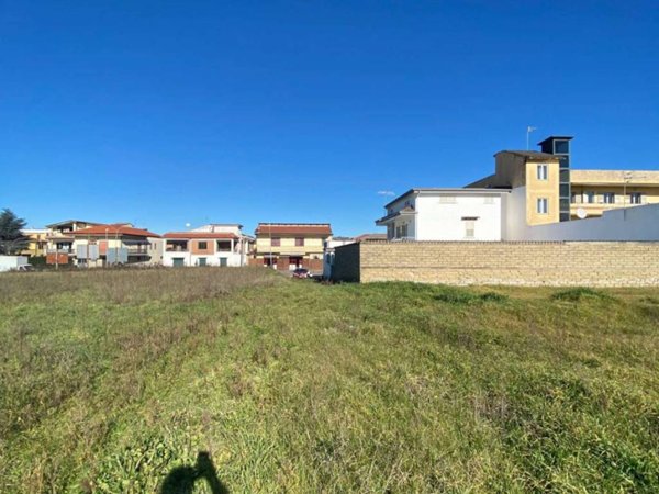 terreno edificabile in vendita a Casapesenna