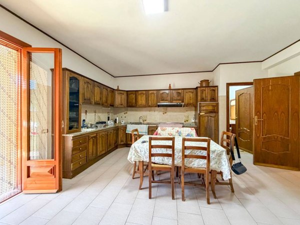 casa indipendente in vendita a Casapesenna