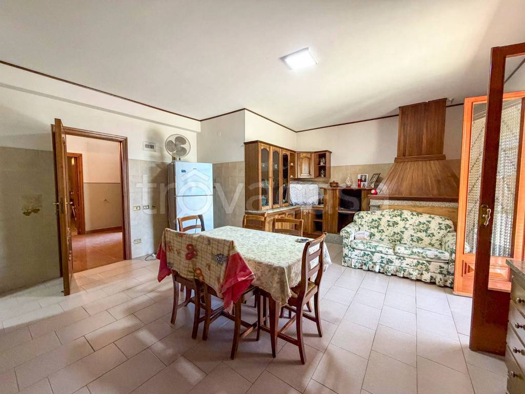 casa indipendente in vendita a Casapesenna