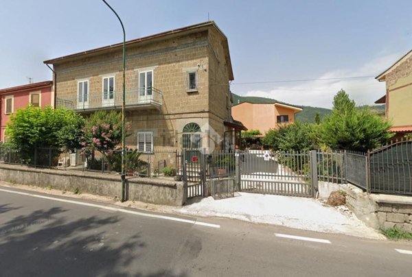 casa indipendente in vendita ad Airola