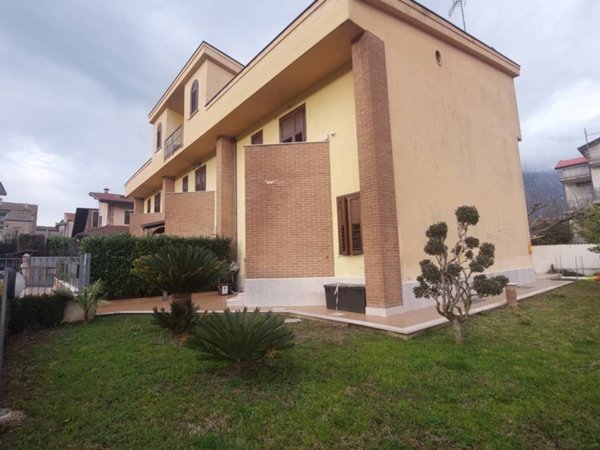 casa indipendente in vendita ad Airola