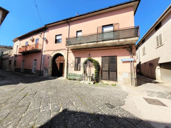 esavano in vendita ad Airola