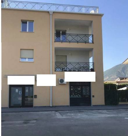 locale commerciale in vendita ad Airola