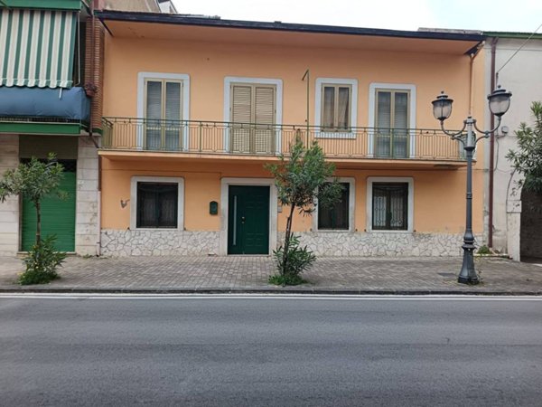casa indipendente in vendita ad Airola