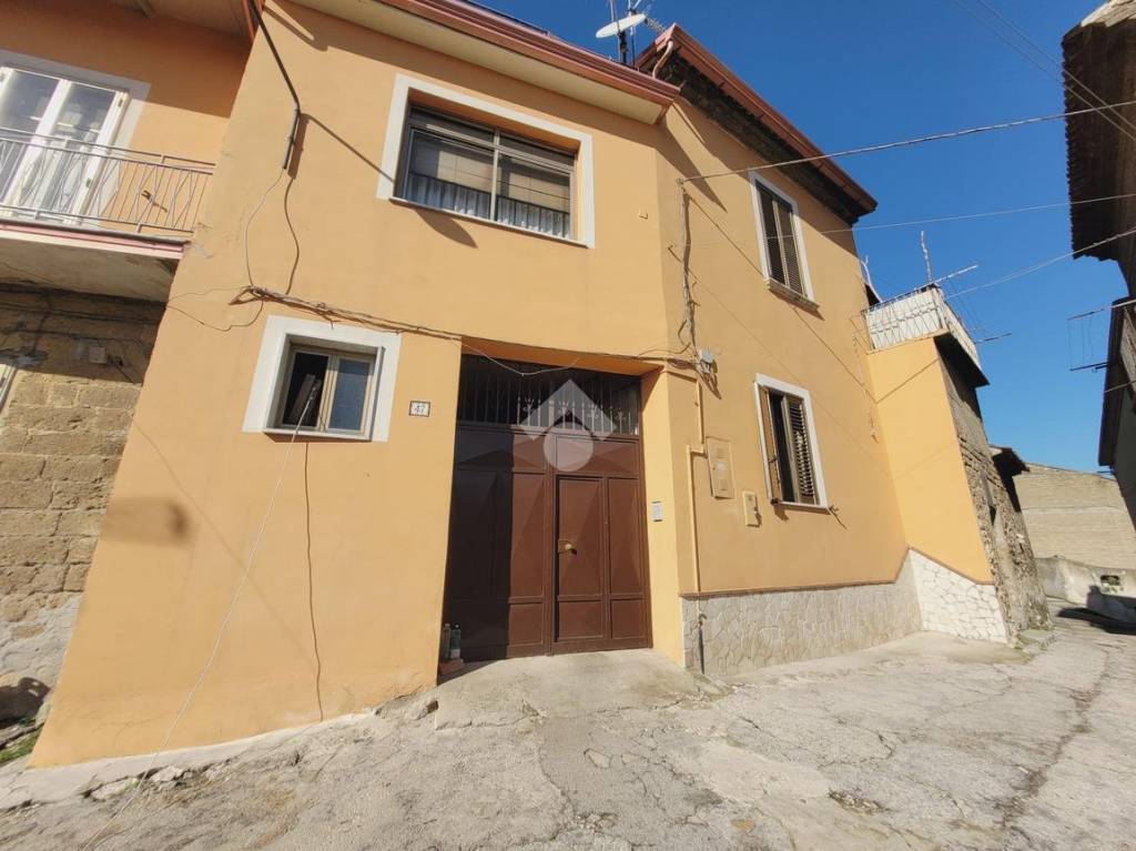 casa indipendente in vendita ad Airola