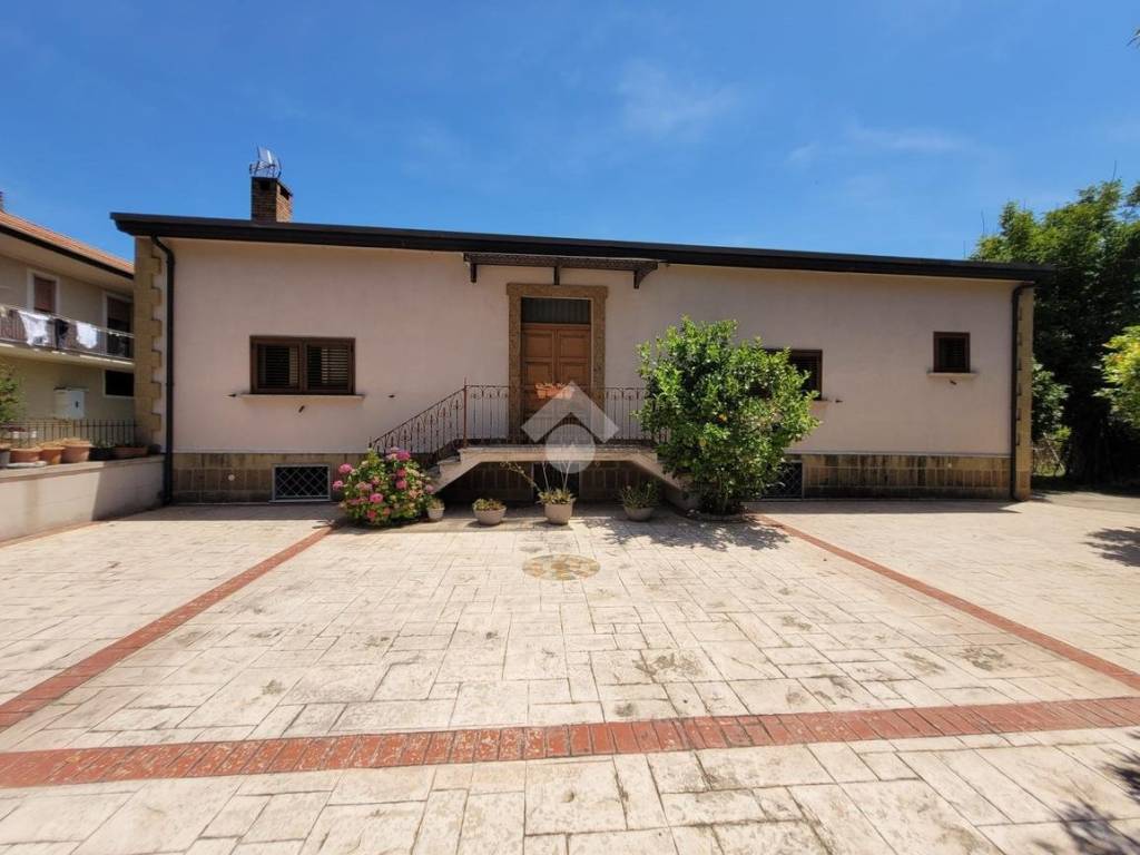 casa indipendente in vendita ad Airola